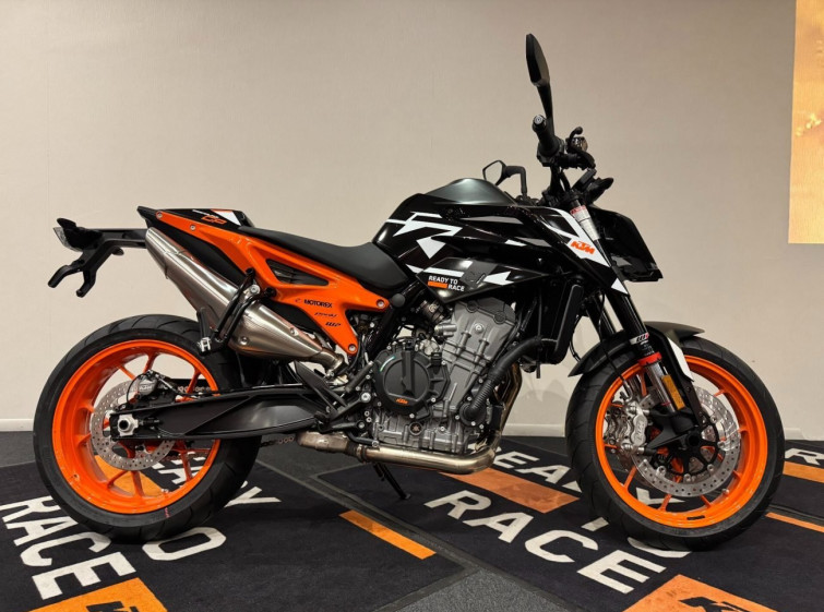 Мотоцикл KTM 890 DUKE GP