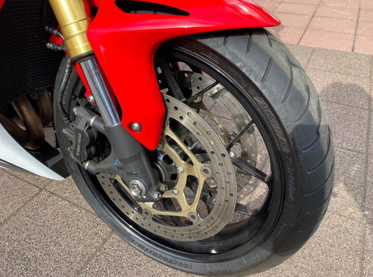 Мотоцикл Honda CBR1000RR с пробегом 29074 km