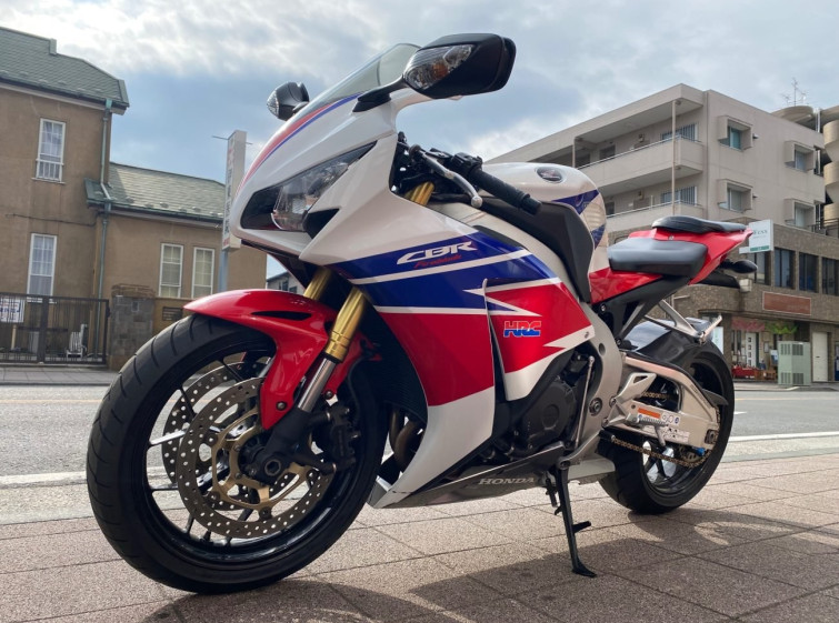 Мотоцикл Honda CBR1000RR с пробегом 29074 km