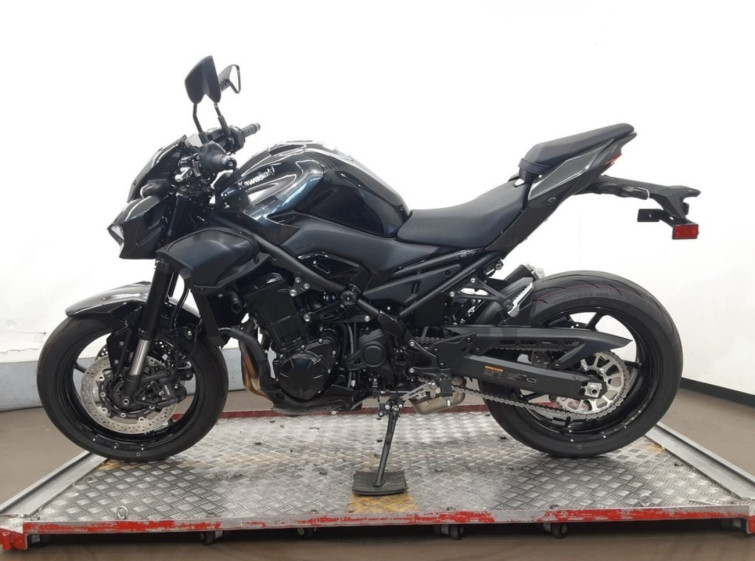 Мотоцикл Kawasaki Z900 з пробігом 105 km