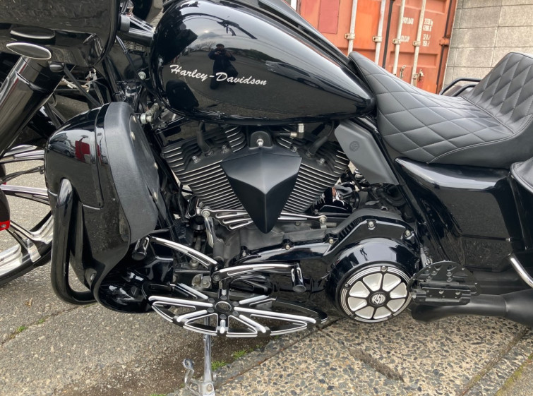 Мотоцикл HD ROAD GLIDE FLTR1580 з пробігом 1498 m