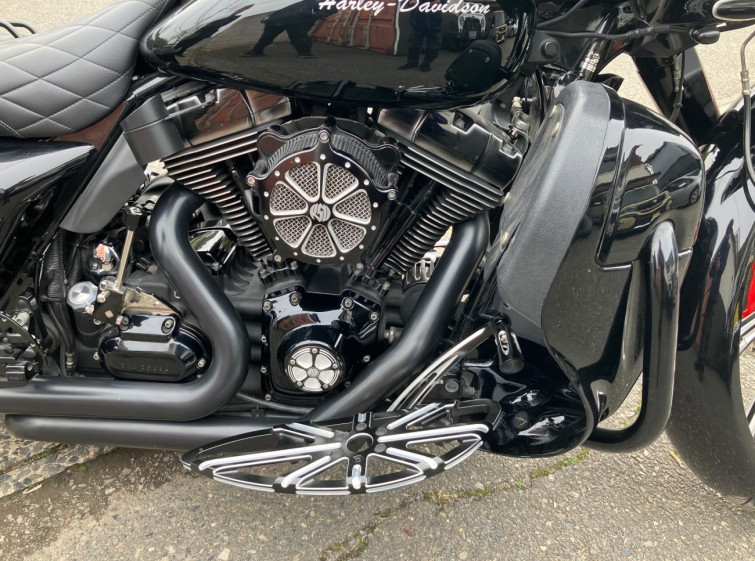 Мотоцикл HD ROAD GLIDE FLTR1580 з пробігом 1498 m