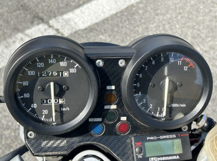 Мотоцикл Yamaha R1-Z з пробігом 12751 km