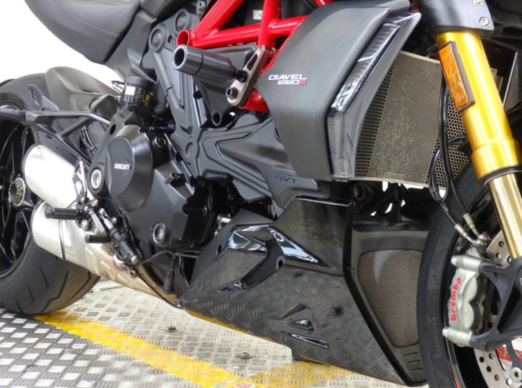 Мотоцикл Ducati DIAVEL 1260S с пробегом 24900 km