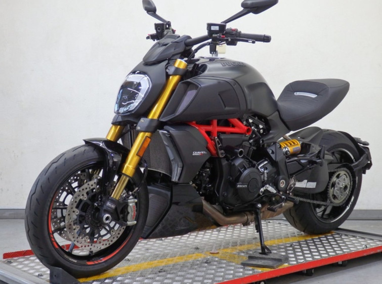 Мотоцикл Ducati DIAVEL 1260S с пробегом 24900 km