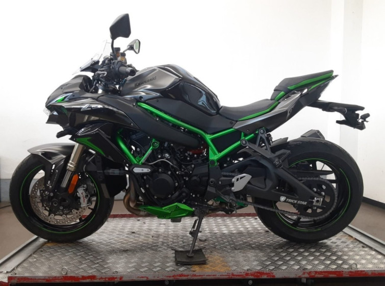 Мотоцикл Kawasaki Z H2 SE с пробегом 6448 km