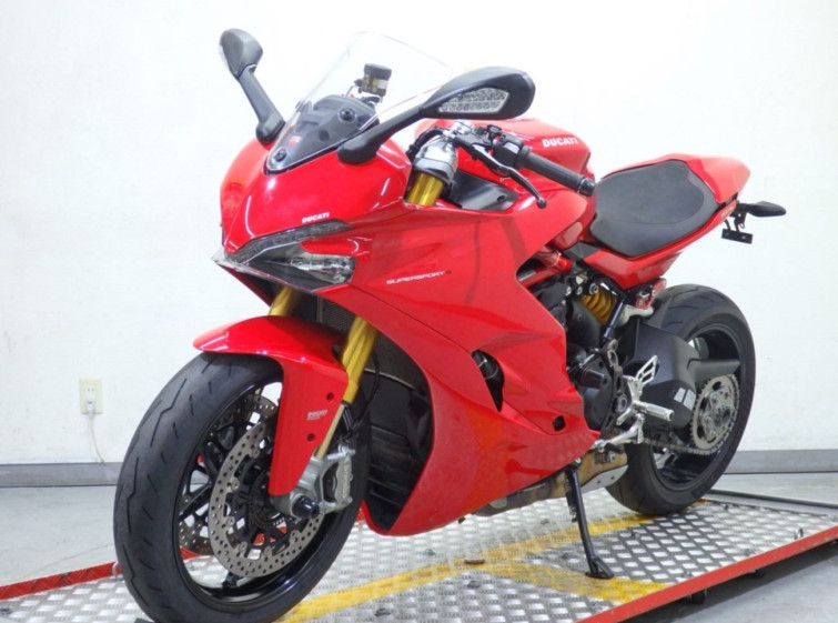 Мотоцикл Ducati SUPERSPORT 950S з пробігом 22354 km