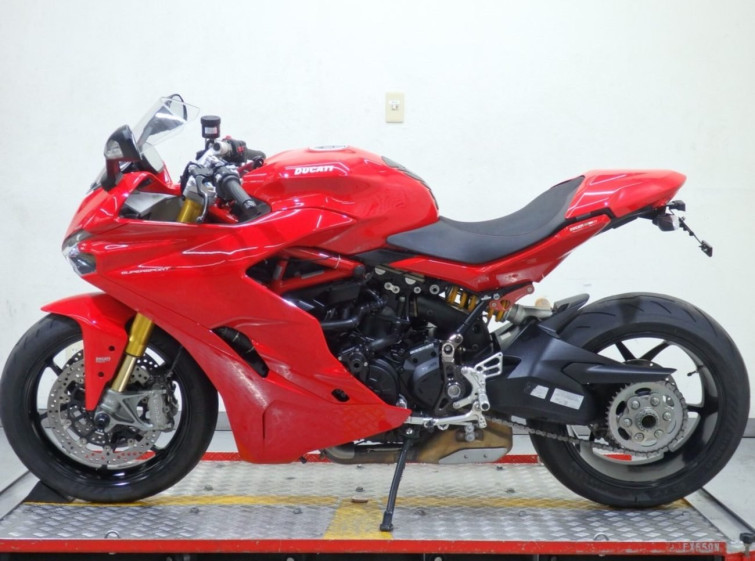 Мотоцикл Ducati SUPERSPORT 950S з пробігом 22354 km