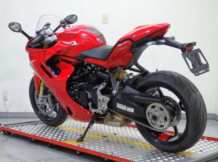 Мотоцикл Ducati SUPERSPORT 950S з пробігом 7830 km