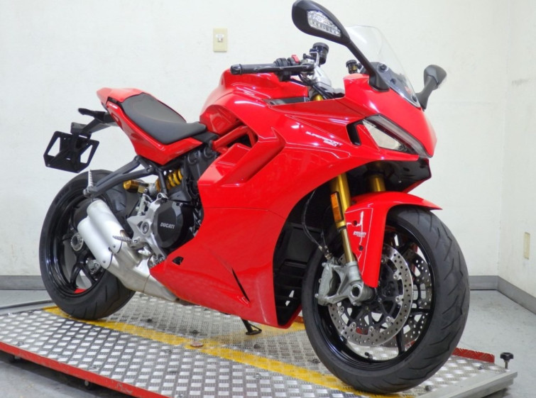 Мотоцикл Ducati SUPERSPORT 950S з пробігом 7830 km