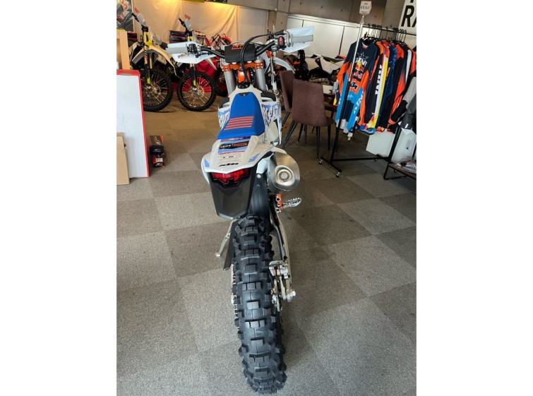 Мотоцикл KTM 250EXC-F6DAYS