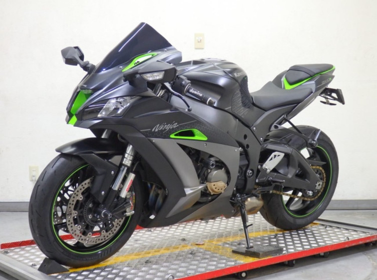 Мотоцикл Kawasaki NINJA ZX-10R з пробігом 33466 km