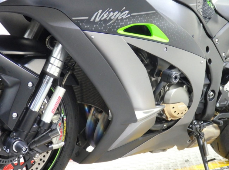 Мотоцикл Kawasaki NINJA ZX-10R з пробігом 33466 km