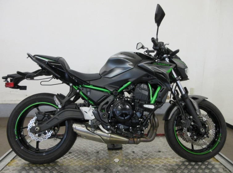 Мотоцикл Kawasaki Z650 с пробегом 10909 km