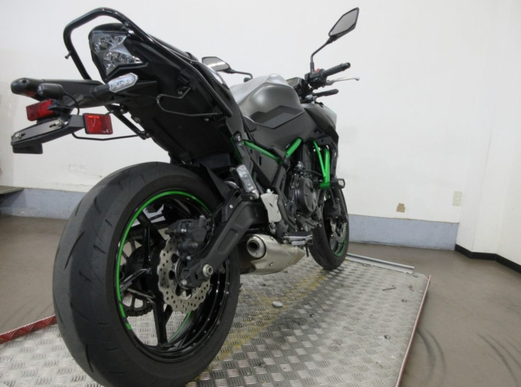 Мотоцикл Kawasaki Z650 с пробегом 10909 km