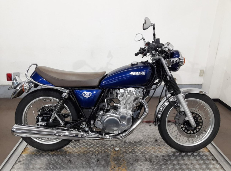 Мотоцикл Yamaha SR400 с пробегом 10868 km