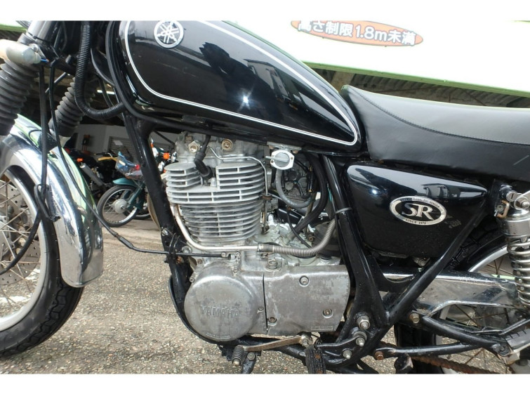 Мотоцикл Yamaha SR400 с пробегом 10830 km