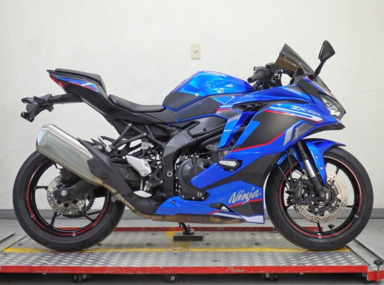 Мотоцикл Kawasaki ninja zx-4r se с пробегом 22283 km