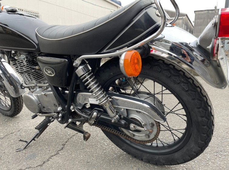 Мотоцикл Yamaha SR400 с пробегом 9788 km