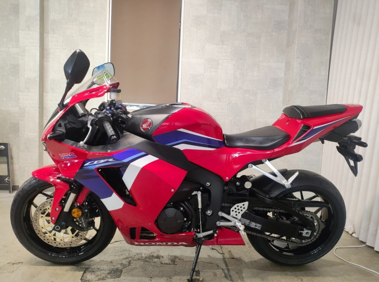 Мотоцикл Honda CBR600RRA с пробегом 8748 km