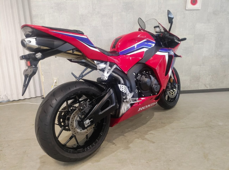 Мотоцикл Honda CBR600RRA с пробегом 8748 km