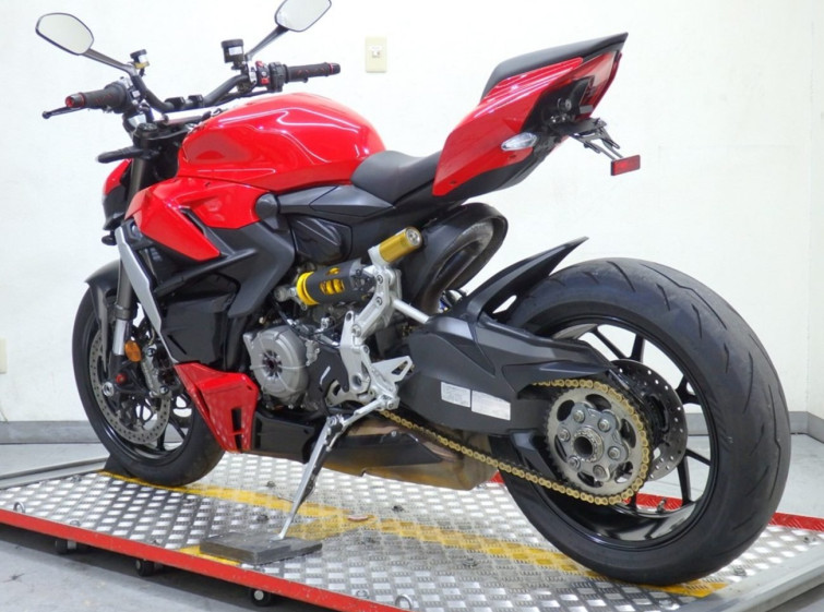 Мотоцикл Ducati STREET FIGHTER V2 з пробігом 12692 km