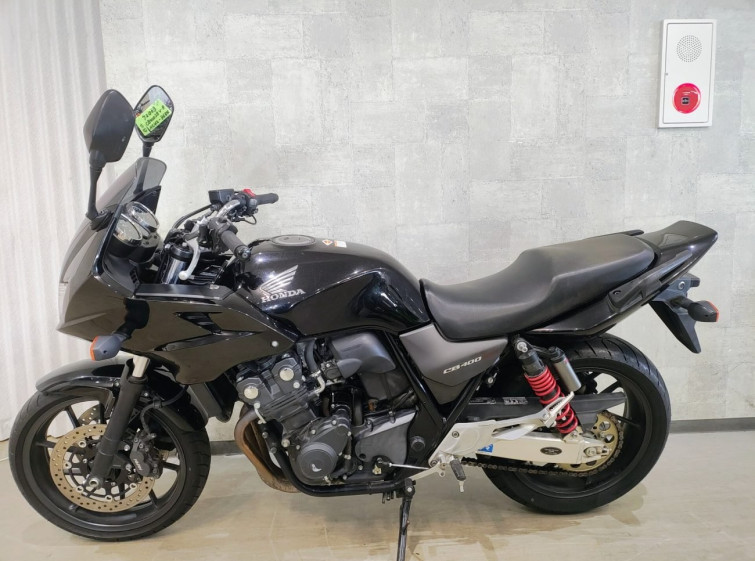 Мотоцикл Honda CB400SFVA з пробігом 27378 km