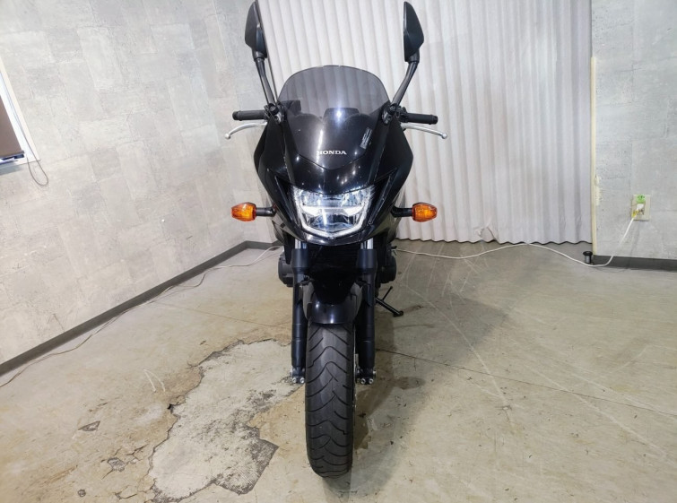 Мотоцикл Honda CB400SFVA з пробігом 27378 km