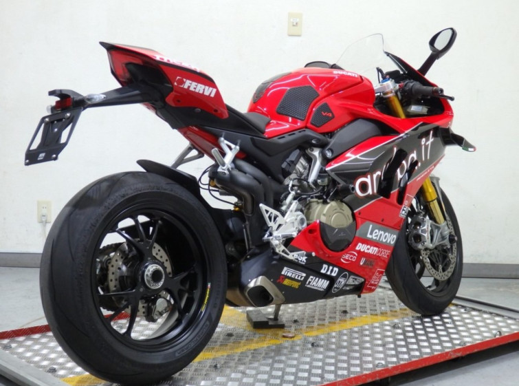 Мотоцикл Ducati PANIGALE V4S з пробігом 20777 km