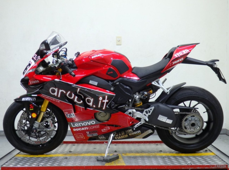 Мотоцикл Ducati PANIGALE V4S з пробігом 20777 km