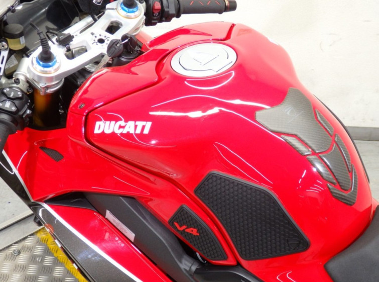 Мотоцикл Ducati PANIGALE V4S з пробігом 20777 km