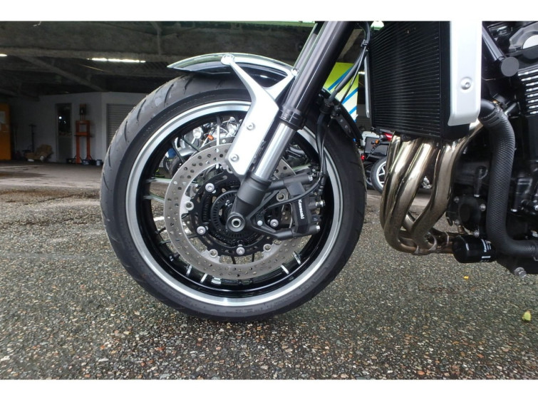 Мотоцикл Kawasaki Z900RS з пробігом 1256 km