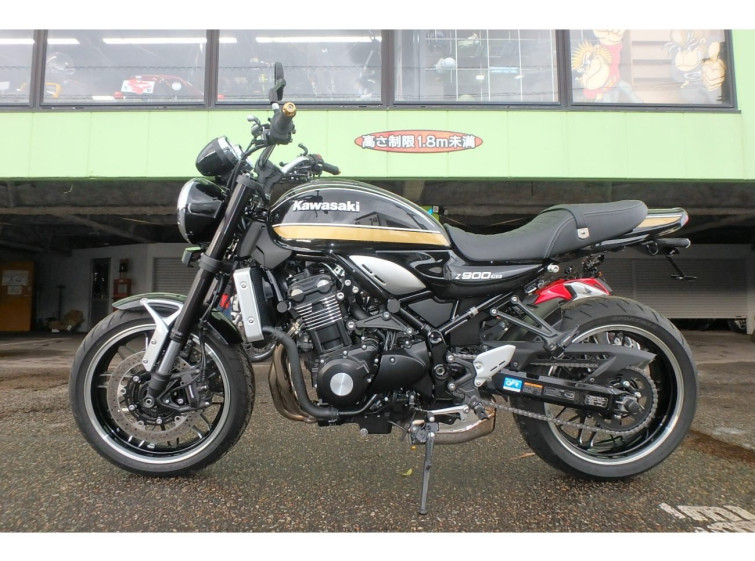 Мотоцикл Kawasaki Z900RS з пробігом 1256 km