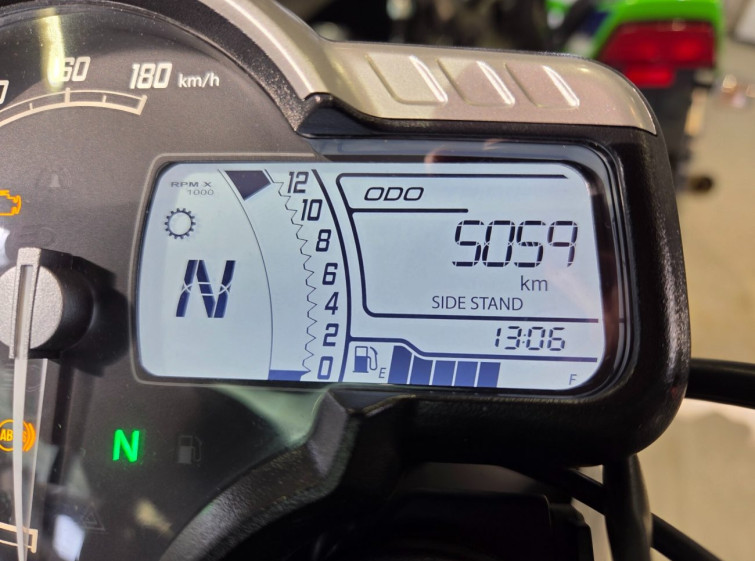 Мотоцикл Triumph speed 400 з пробігом 5059 km