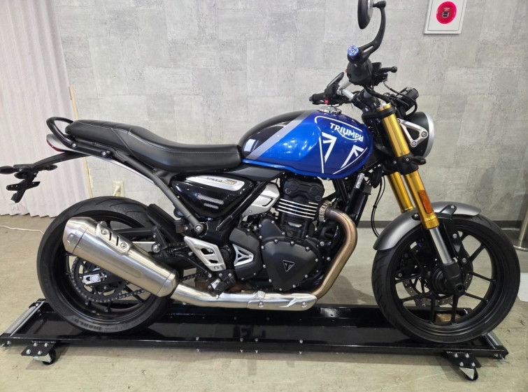 Мотоцикл Triumph speed 400 з пробігом 5059 km