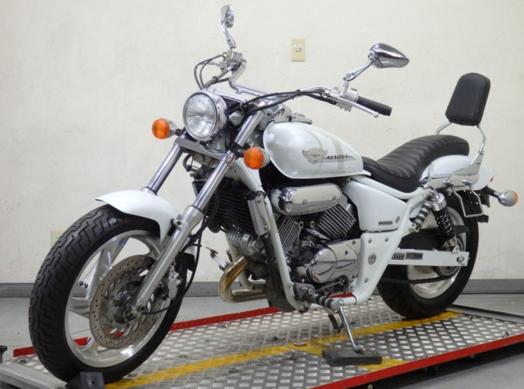 Мотоцикл Honda MAGNA250 з пробігом 7096 km