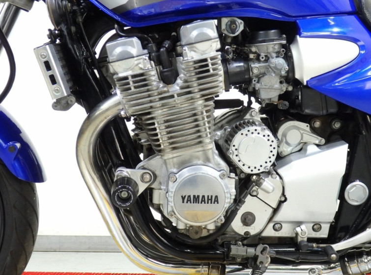 Мотоцикл Yamaha XJR1300 с пробегом 24401 km