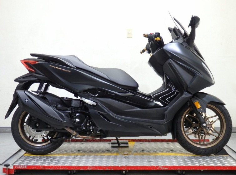 Мотоцикл Honda FORZA с пробегом 9183 km