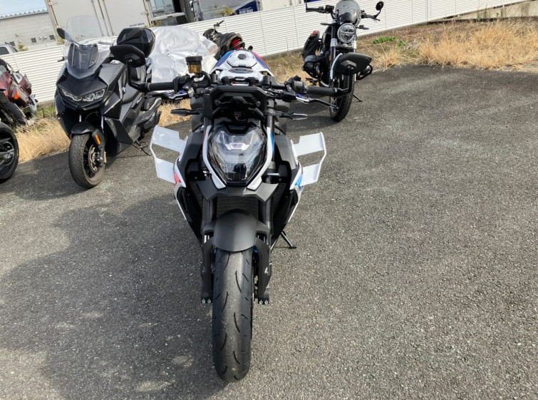 Мотоцикл BMW M1000R с пробегом 2758 km
