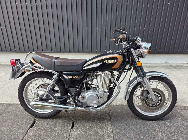 Мотоцикл Yamaha SR400 с пробегом 25165 km
