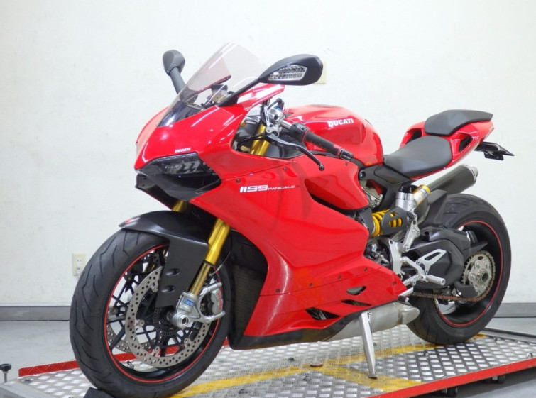 Мотоцикл Ducati 1199 PANIGALE S з пробігом 10142 km