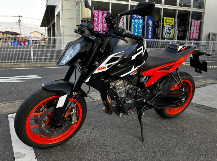 Мотоцикл KTM 890 DUKE з пробігом 2182 km