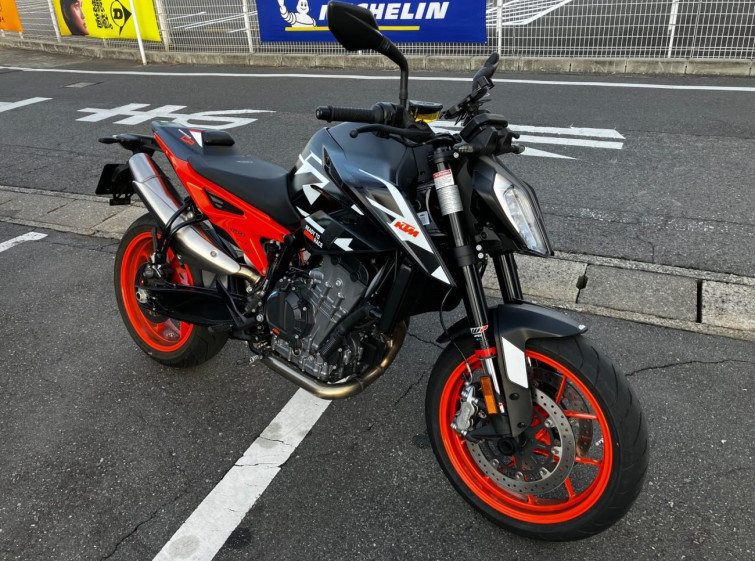 Мотоцикл KTM 890 DUKE з пробігом 2182 km