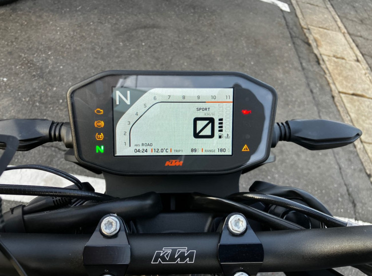 Мотоцикл KTM 890 DUKE з пробігом 2182 km