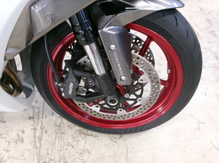 Мотоцикл Kawasaki NINJA ZX-6R з пробігом 128 km