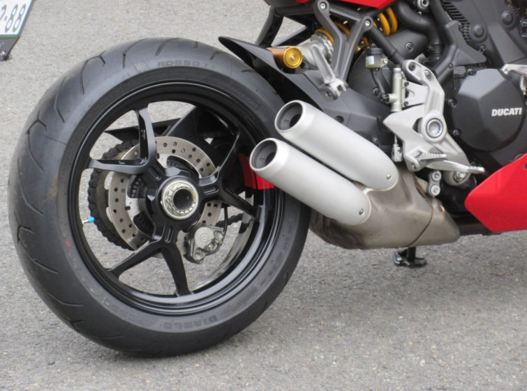 Мотоцикл Ducati SUPERSPORT 950S з пробігом 19945 km