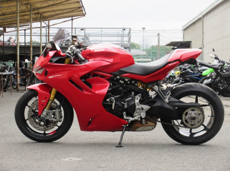 Мотоцикл Ducati SUPERSPORT 950S з пробігом 19945 km