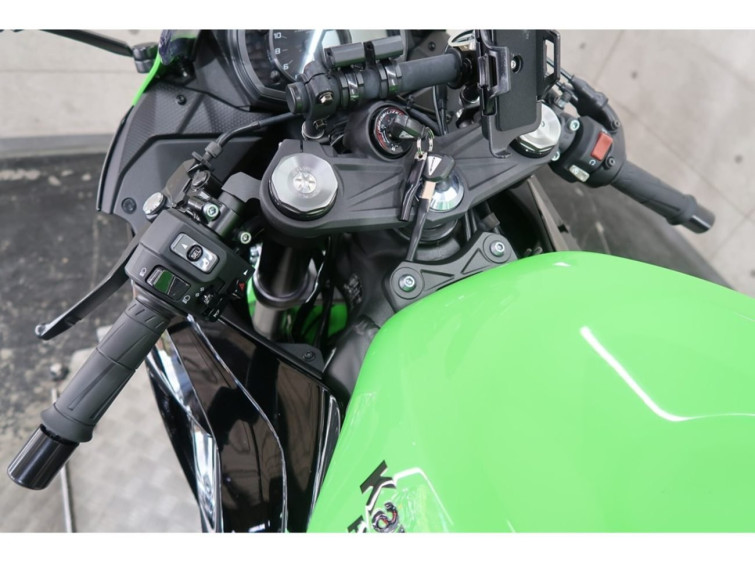 Мотоцикл Kawasaki NINJA ZX-6R с пробегом 6972 km