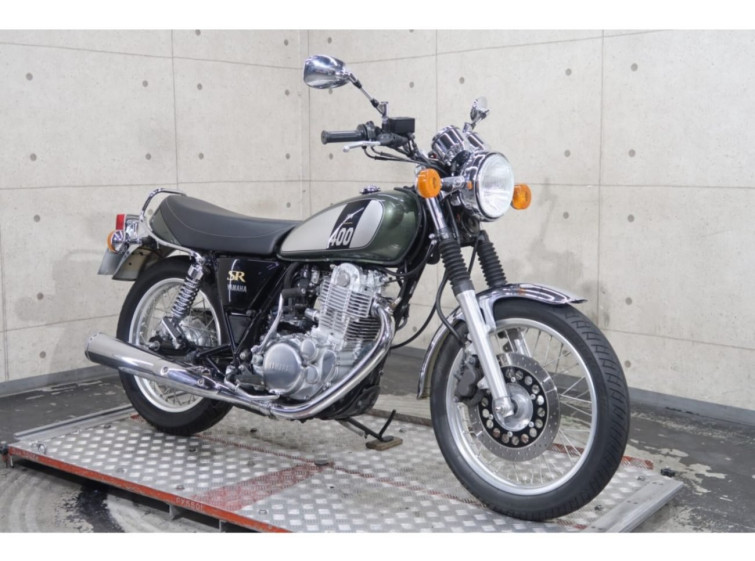 Мотоцикл Yamaha SR400 с пробегом 1656 km