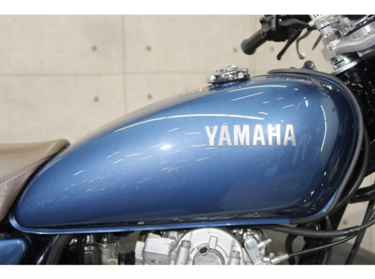 Мотоцикл Yamaha SR400 з пробігом 14154 km